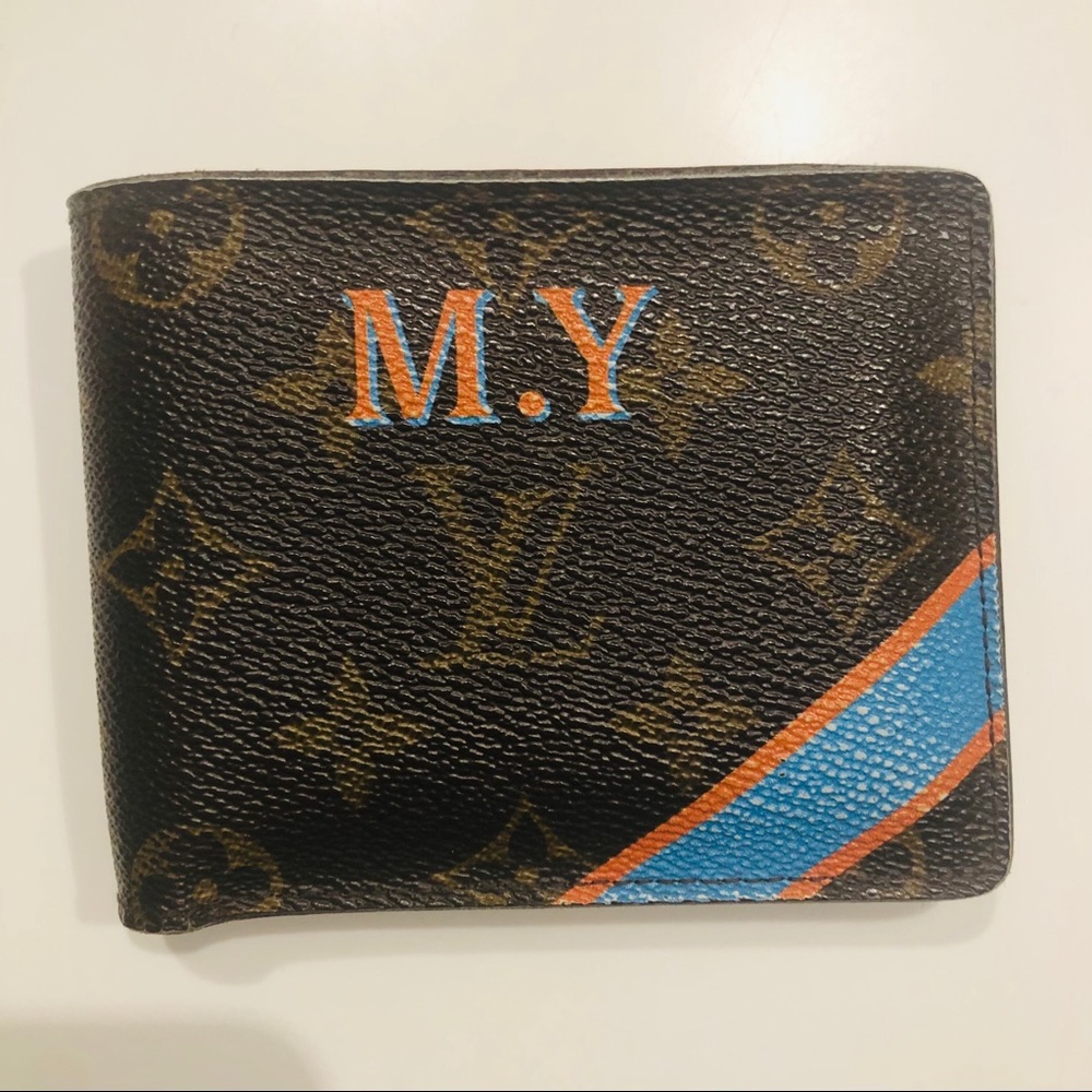 Louis Vuitton personalize monogram wallet